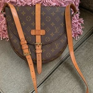 Authentic Louis Vuitton Chantilly GM Crossbody